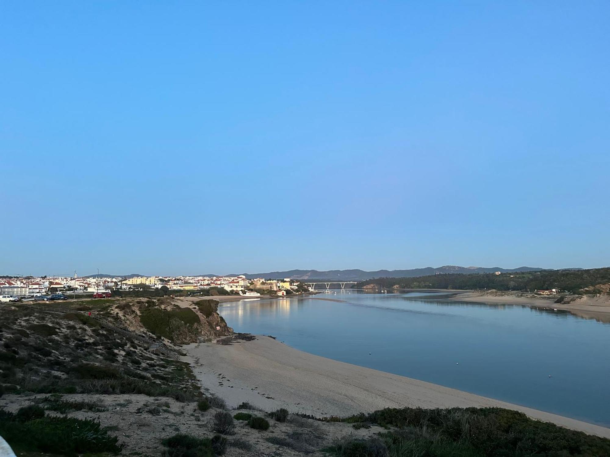 Charm-In Center Hotel Vila Nova de Milfontes Kültér fotó